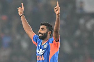 जसप्रीत बुमराह ने T20I क्रिकेट में किया कमाल, ब्रेविस को आउट करते ही हासिल की दो जबरदस्त उपलब्धि SportsTak Hindi