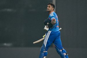 वर्ल्ड कप से पहले सूर्यकुमार यादव बने टीम इंडिया की मुसीबत, 14 महीनों और 20 पारियों से फिफ्टी नहीं, स्ट्राइक रेट भी धड़ाम SportsTak Hindi