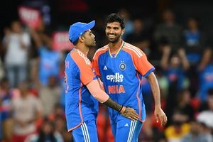 क्या टीम इंडिया वाशिंगटन सुंदर का गलत इस्तेमाल कर रही है? IPL कोच का बड़ा बयान SportsTak Hindi