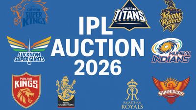 IPL 2026 Auction: KKR के पास सबसे ज्यादा पैसे, जानें किस फ्रेंचाइज के पास कितने स्लॉट बाकी SportsTak Hindi