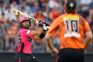 2 रन पर लौटे बाबर आजम, बिग बैश लीग डेब्यू रहा निराशाजनक, अब लीग के पेज ने किया ट्रोल SportsTak Hindi