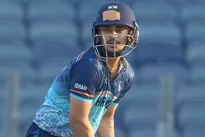 SMAT 2025: इशान किशन की चौके-छक्कों वाली कप्तानी पारी से झारखंड जीता, मध्य प्रदेश को एक रन से दी मात SportsTak Hindi