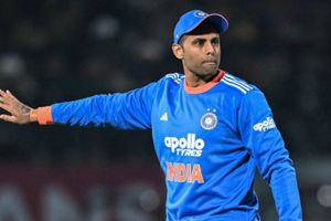 Suryakumar Yadav Form: सूर्यकुमार यादव ने आउट ऑफ फॉर्म कहे जाने पर दिया अजीब जवाब, जानिए क्या कहा SportsTak Hindi