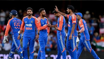 इस भारतीय खिलाड़ी को धर्मशाला की सर्दी ने किया सबसे ज्यादा परेशान, मैच के बाद सुनाई आपबीती SportsTak Hindi