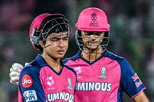 IPL Auctions 2026 RR Players: राजस्थान रॉयल्स का हिस्सा बने रवि बिश्नोई, देखिए पूरी स्क्वॉड SportsTak Hindi