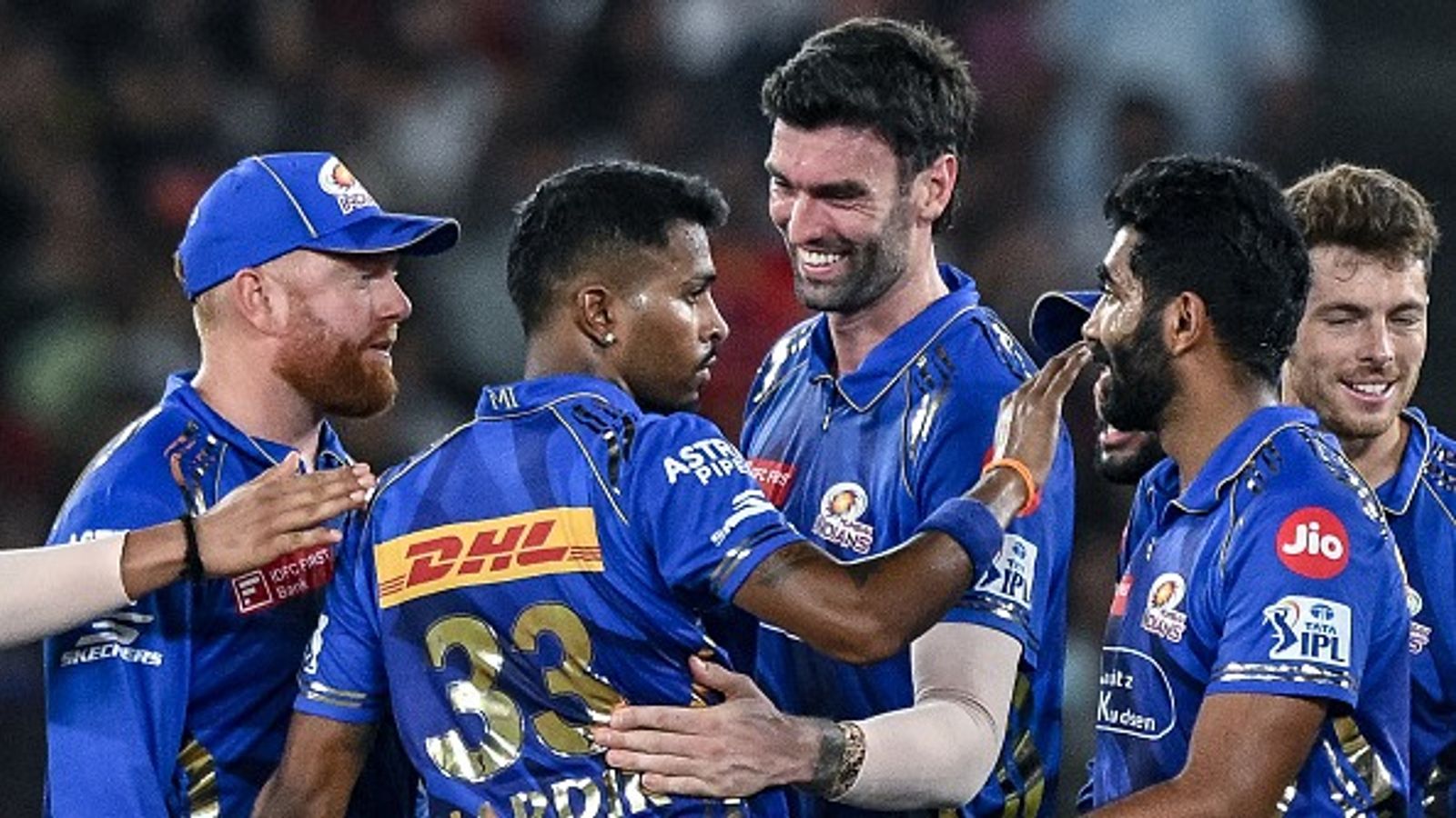 IPL 2026 MI Squads : मुंबई इंडियंस का धमाका, एक करोड़ मे धांसू ओपनर को टीम से जोड़ा IPL 2026 MI Squads : मुंबई इंडियंस का धमाका, एक करोड़ मे धांसू ओपनर को टीम से जोड़ा