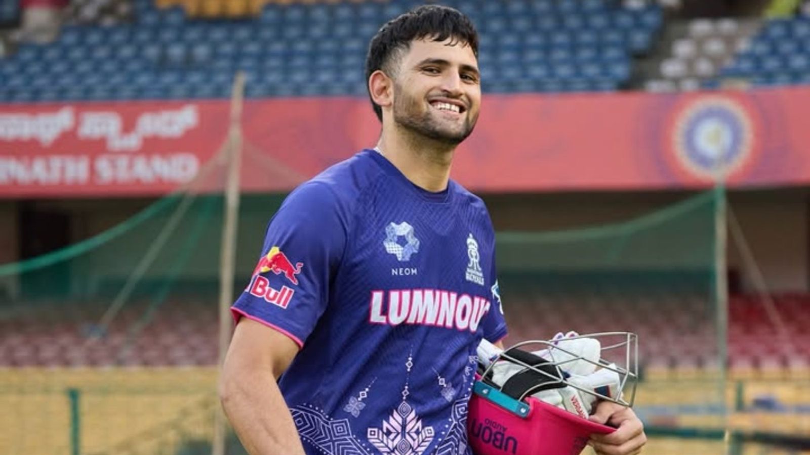 IPL 2026 Auction: कौन है अशोक शर्मा, 150 की रफ्तार वाला बॉलर जिसके लिए गुजरात टाइटंस ने खर्च किए 90 लाख रुपये IPL 2026 Auction: कौन है अशोक शर्मा, 150 की रफ्तार वाला बॉलर जिसके लिए गुजरात टाइटंस ने खर्च किए 90 लाख रुपये