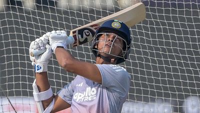 यशस्वी जायसवाल गए अस्पताल, SMAT के दौरान पड़े बीमार, जानें क्या है मामला ? India's Yashasvi Jaiswal