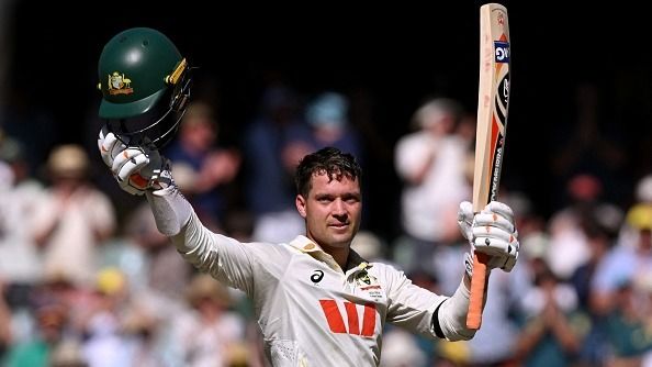 Ashes : 94 पर चार विकेट खोने वाली ऑस्ट्रेलिया का कैरी के शतक से पलटवार, पहले दिन 326 रन से अंग्रेजों पर कसा शिकंजा