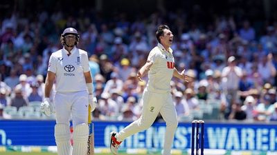 Ashes: जो रूट के लिए टेस्ट में सबसे बड़ा ‘काल’ बने पैट कमिंस, बुमराह को पछाड़ बनाया ये अनोखा रिकॉर्ड Australia's Pat Cummins