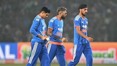 IND vs SA: भारतीय सुपरस्टार खिलाड़ी आखिरी टी20 मुकाबले से बाहर, अहमदाबाद मैच से ठीक पहले आई अपडेट SportsTak Hindi