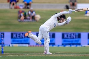 IPL 2026 ऑक्शन में अनसोल्ड रहे बल्लेबाज ने ठोका दोहरा शतक, 31 चौके लगाकर मचाया हाहाकार SportsTak Hindi