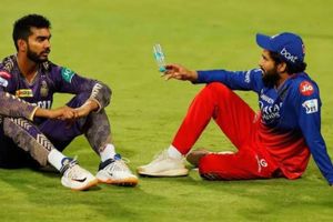 RCB ने सात करोड़ में जिस ऑलराउंडर को खरीदा, वो तीन दिन बाद बना कप्तान, रजत पाटीदार की ली जगह SportsTak Hindi