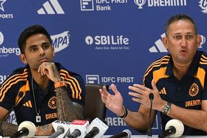 Exclusive: भारत की T20 World Cup 2026 टीम के लिए चयनकर्ताओं ने इन खिलाड़ियों को चुना! सामने आए सभी नाम SportsTak Hindi