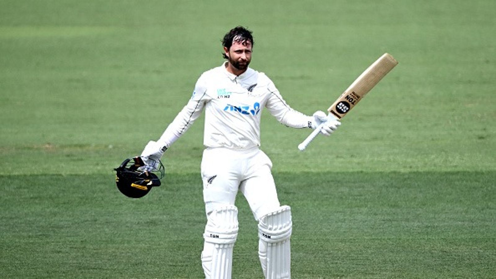 NZ vs WI : डेवोन कॉनवे के दोहरे शतक से न्यूजीलैंड ने बनाया 575 का विशाल टोटल, 465 रनों से पीछे वेस्ट इंडीज NZ vs WI : डेवोन कॉनवे के दोहरे शतक से न्यूजीलैंड ने बनाया 575 का विशाल टोटल, 465 रनों से पीछे वेस्ट इंडीज