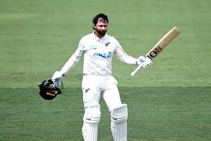 NZ vs WI : डेवोन कॉनवे के दोहरे शतक से न्यूजीलैंड ने बनाया 575 का विशाल टोटल, 465 रनों से पीछे वेस्ट इंडीज SportsTak Hindi