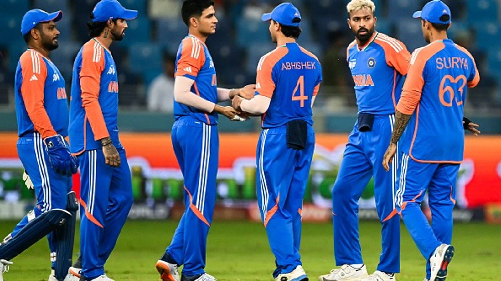 T20 वर्ल्ड कप 2026 के लिए टीम इंडिया का कैसा होगा स्क्वॉड? जानें 15 प्लेयर्स के नाम T20 वर्ल्ड कप 2026 के लिए टीम इंडिया का कैसा होगा स्क्वॉड? जानें 15 प्लेयर्स के नाम