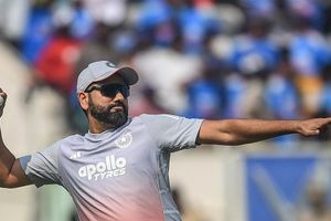 VHT 2025 : रोहित शर्मा विजय हजारे ट्रॉफी के कितने मैच खेलेंगे? मुंबई के स्क्वॉड से मिली बड़ी अपडेट SportsTak Hindi