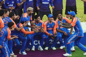India T20 World Cup Squad: टीम इंडिया 2 साल में इतनी बदली, पिछला वर्ल्ड कप जीतने वाली स्क्वॉड से 7 खिलाड़ी बाहर SportsTak Hindi