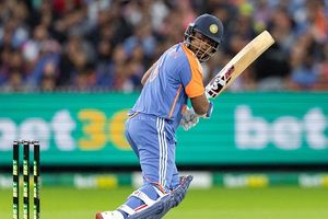 टीम से बाहर रहने और ओपनिंग को लेकर सैमसन ने क्या कहा? इरफान पठान के सवाल पर जवाब देने से किया इनकार SportsTak Hindi