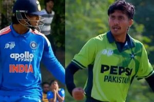 IND vs PAK U19: वैभव सूर्यवंशी और और पाकिस्तानी खिलाड़ी के बीच झड़प, भारतीय ओपनर ने दिखाया जूता, VIDEO SportsTak Hindi