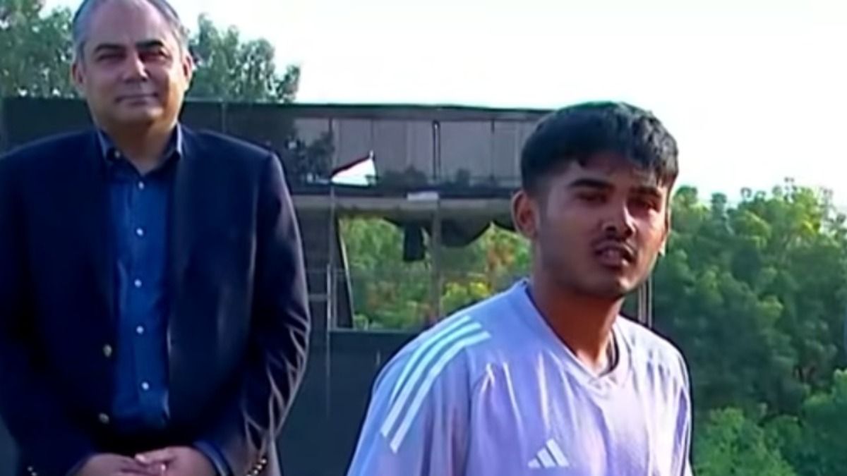 mohsin naqvi and ayush mhatre during medal ceremony