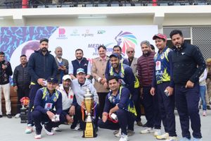 दिल्ली इलेक्ट्रॉनिक मीडिया ने जीती अखिलेश दास गुप्ता मेमोरियल ट्रॉफी, बल्ले से छाए नाज तो विक्रांत-राजीव ने गेंद से किया कमाल SportsTak Hindi