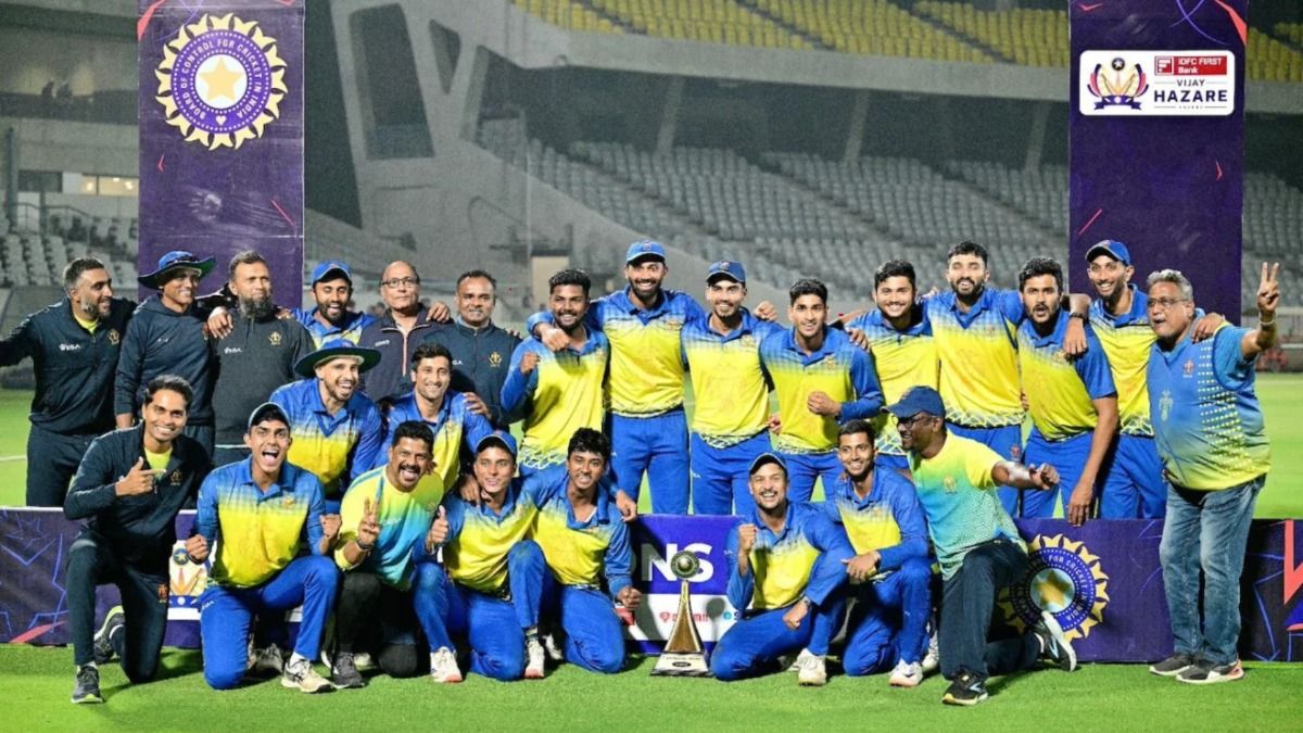 Vijay Hazare Trophy के विजेताओं की यह है पूरी लिस्ट, इन दो पड़ोसी टीमों का रहा दबदबा, बंगाल ने गंवाए सर्वाधिक फाइनल