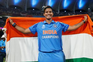 ICC T20I Rankings: भारतीय स्टार बनी दुनिया की नंबर 1 गेंदबाज, पहली बार किया ऐसा कमाल, ऑस्ट्रेलियाई ऑलराउंडर को पछाड़ा SportsTak Hindi