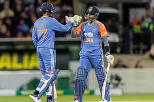 शुभमन गिल को इसलिए बाहर किया गया, क्योंकि सूर्यकुमार यादव रन नहीं बना रहे हैं! टी20 वर्ल्ड कप विनर का बवाली बयान SportsTak Hindi