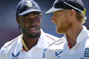 इंग्लैंड टीम में 'शराब कांड' के बाद बदलाव, जोफ्रा आर्चर Ashes से बाहर, इस खिलाड़ी को भी बॉक्सिंग टेस्ट में नहीं मिली जगह SportsTak Hindi