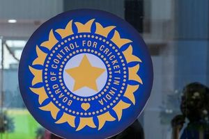 स्पॉन्सर पर बैन लगने के बावजूद BCCI की तिजोरी पर नहीं पड़ा असर! 7,988 करोड़ रुपये से बढ़कर 11 हजार 346 करोड़ हुआ जनरल फंड SportsTak Hindi