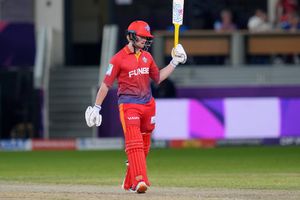 ILT20: RCB के 75 लाख के खिलाड़ी ने कैपिटल्स को प्लेऑफ में पहुंचाया, नॉटआउट 61 रन की पारी खेल वॉरियर्स के खिलाफ दिलाई जीत SportsTak Hindi