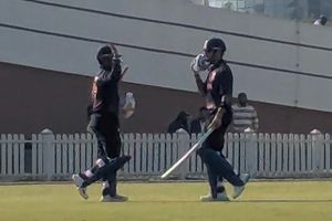 विजय हजारे ट्रॉफी का मैच खत्म हो गया फिर भी 1 घंटे तक नेट्स में लगा रहा ये स्टार भारतीय बैटर, खूब उड़ाए चौके- छक्के SportsTak Hindi