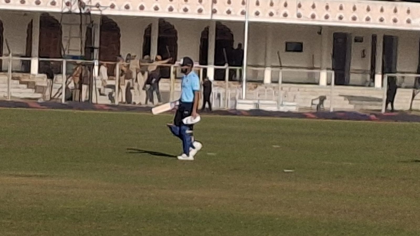 रोहित शर्मा पहली बॉल पर डक पर आउट, शतक ठोकने के बाद स्टार बल्लेबाज विजय हजारे ट्रॉफी के दूसरे राउंड में फ्लॉप रोहित शर्मा पहली बॉल पर डक पर आउट, शतक ठोकने के बाद स्टार बल्लेबाज विजय हजारे ट्रॉफी के दूसरे राउंड में फ्लॉप