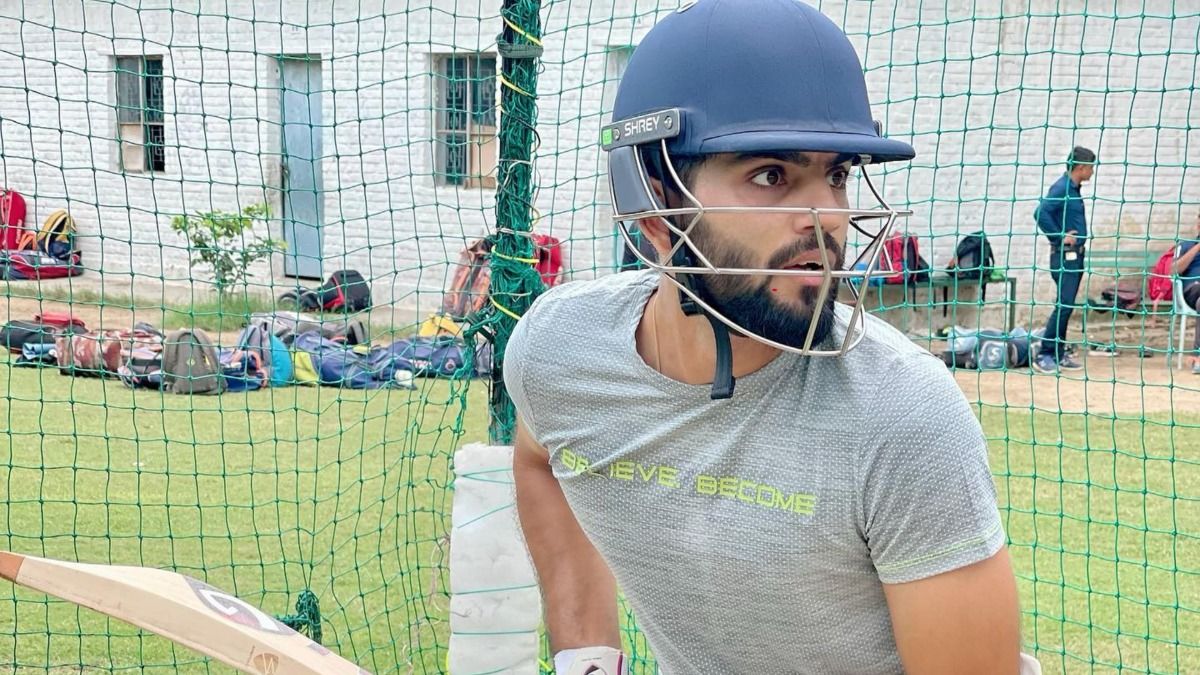 5 मैचों में लगातार 5 शतक, CSK के लिए 2 साल में 2 मैच खेलने वाले का चमत्कार, कर दी वर्ल्ड रिकॉर्ड की बराबरी SportsTak Hindi