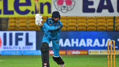 IND vs NZ ODI से पहले भारतीय बल्लेबाज का कोहराम, 34 पारियों में 23 बार 50 पार, उड़ाए 11 शतक SportsTak Hindi