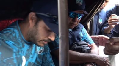 प्रैक्टिस के लिए गेंदें तक नहीं! गुस्से में हेड कोच ने छोड़ा ट्रेनिंग सेशन, बांग्लादेश प्रीमियर लीग में बवाल SportsTak Hindi