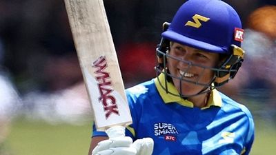 ऑस्ट्रेलियाई बल्लेबाज ने छह चौके और चार छक्के उड़ा 15 गेंदों में बना डाले 50 रन, ठोकी महिला T20 की सबसे तेज फिफ्टी SportsTak Hindi