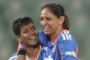 IND vs SL T20I: भारत की पहली बैटिंग, किए दो बदलाव, श्रीलंका में भी दो तब्दीली, देखिए प्लेइंग इलेवन SportsTak Hindi