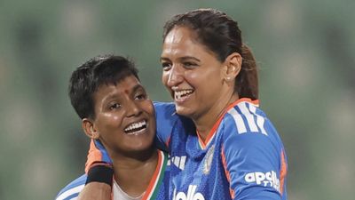 IND vs SL T20I: भारत की पहली बैटिंग, किए दो बदलाव, श्रीलंका में भी दो तब्दीली, देखिए प्लेइंग इलेवन SportsTak Hindi