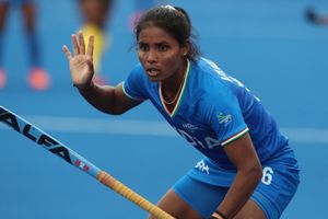 टीम इंडिया के लिए संन्यास खत्म करने को तैयार यह स्टार खिलाड़ी, अनदेखी की वजह से छोड़ा था खेल SportsTak Hindi