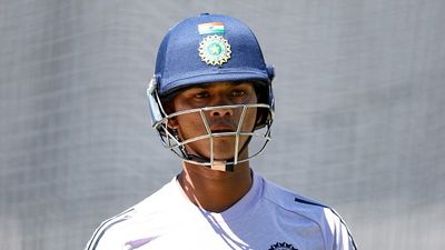 बड़ी खबर: यशस्वी जायसवाल खेलेंगे विजय हजारे ट्रॉफी, मुंबई की टीम से जुड़ेंगे, इस टीम के साथ है मुकाबला SportsTak Hindi