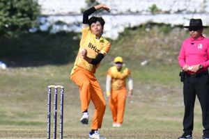 T20 मैच में हद हो गई, 4 ओवर, 7 रन, 8 विकेट, 22 साल की गेंदबाज ने करिश्मा कर दिया SportsTak Hindi