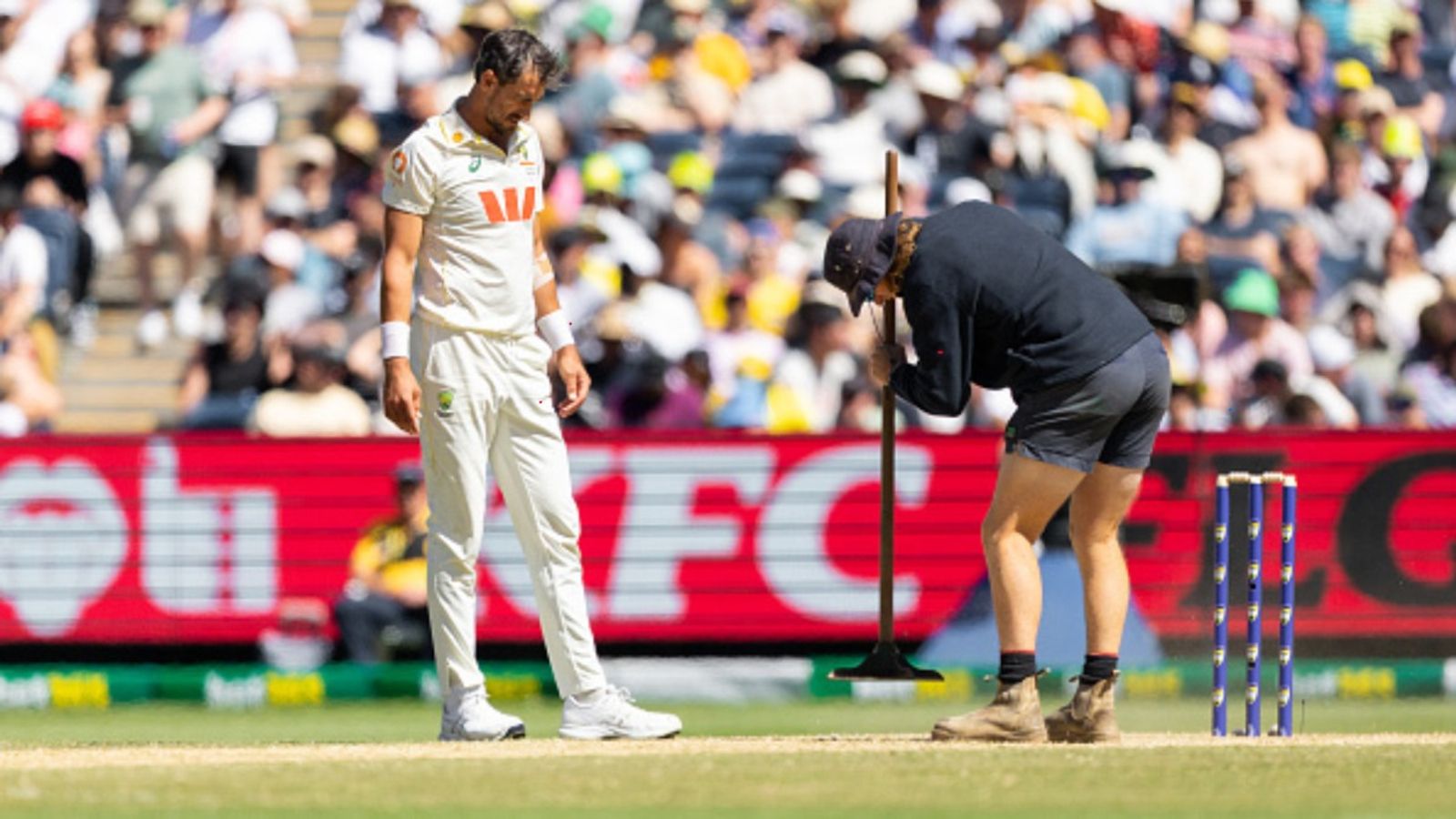 Ashes: मेलबर्न टेस्ट की पिच पर आया ICC का फैसला, मैच रेफरी ने दी ये रेटिंग, जानिए क्या कहा Ashes: मेलबर्न टेस्ट की पिच पर आया ICC का फैसला, मैच रेफरी ने दी ये रेटिंग, जानिए क्या कहा