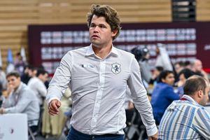 World Blitz Championship: अर्जुन एरिगैसी से हारे मैग्नस कार्लसन, फिर टेबल पर उतारा गुस्सा, देखिए Video SportsTak Hindi