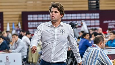 World Blitz Championship: अर्जुन एरिगैसी से हारे मैग्नस कार्लसन, फिर टेबल पर उतारा गुस्सा, देखिए Video SportsTak Hindi