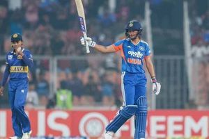 IND vs SL: भारत ने टी20 सीरीज में श्रीलंका का किया सफाया, 5वां मैच 15 रन से जीत सीरीज पर जमाया 5-0 से कब्जा SportsTak Hindi