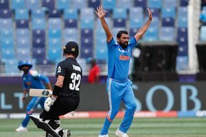 न्यूजीलैंड के खिलाफ वनडे टीम में हो सकता है मोहम्मद शमी का चयन, रिपोर्ट में हुआ खुलासा SportsTak Hindi