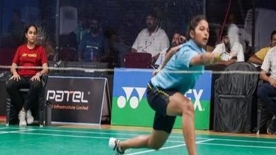 मैच के दौरान भारतीय खिलाड़ी को लगी गंभीर चोट, अस्पताल में भर्ती, पिता ने मदद के लिए लगाई गुहार SportsTak Hindi